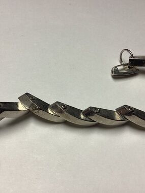 Zig zag. BRACELET. 925 sterling it’s amazing RARE DESIGN. 🖤🖤🖤🖤🖤💃